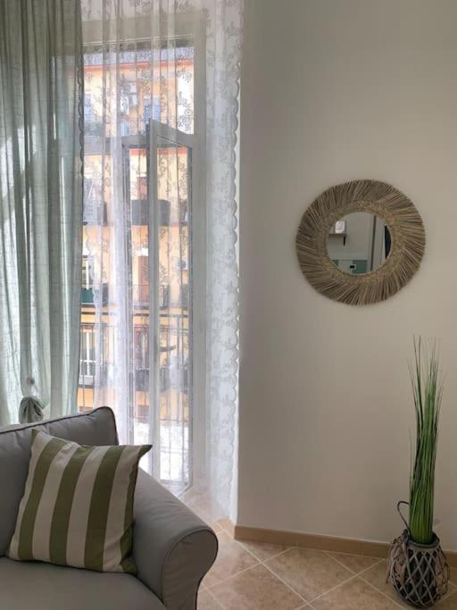 Appartamento: La Maison Verte Наполи Екстериор снимка