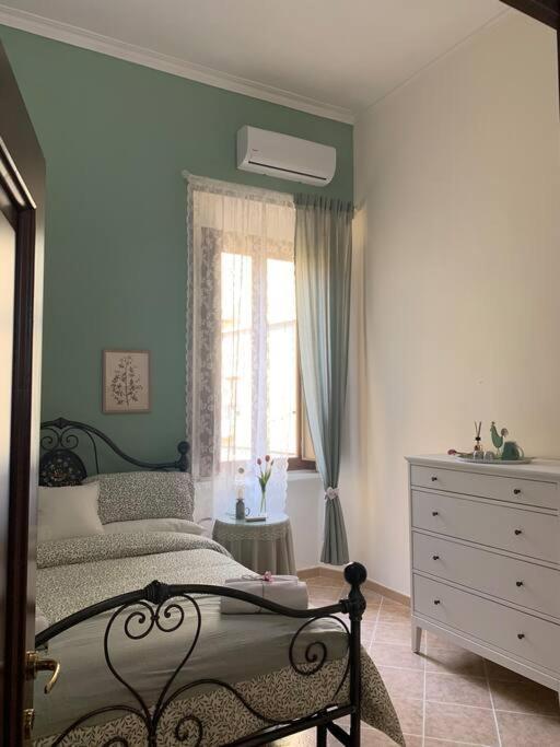 Appartamento: La Maison Verte Наполи Екстериор снимка